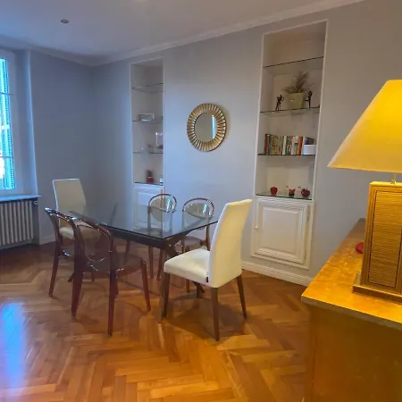 Apartment Heart Of The Center Superb Flat 50 Meters From The Sea *